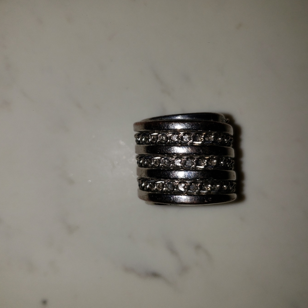 Silver band with chain fashion ring size 8
